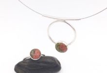 Demi-parure in matched #unakite #cabochon get them at #strangefolkfestival2016 #jewels #demiparure #thelabagram #matchymatchy